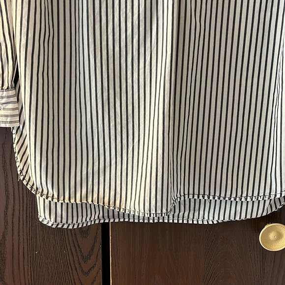 Gap long sleeved navy and white stripped blouse with blue and red lace front. S - Picture 5 of 12